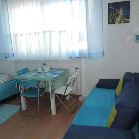 For 3 People Near The Sea Apartment *