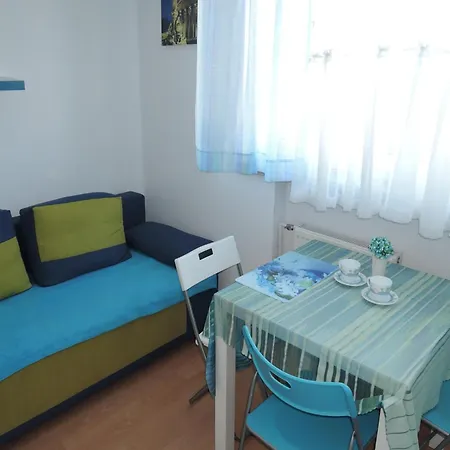 In Near Clean Dziwnówek